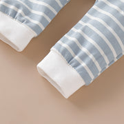 Randig babyjumpsuit med huva och öron 